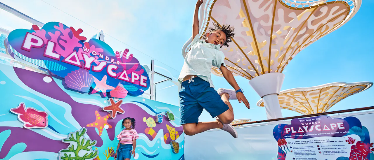 Pidä hauskaa Wonder Playscape -lasten leikkialueella