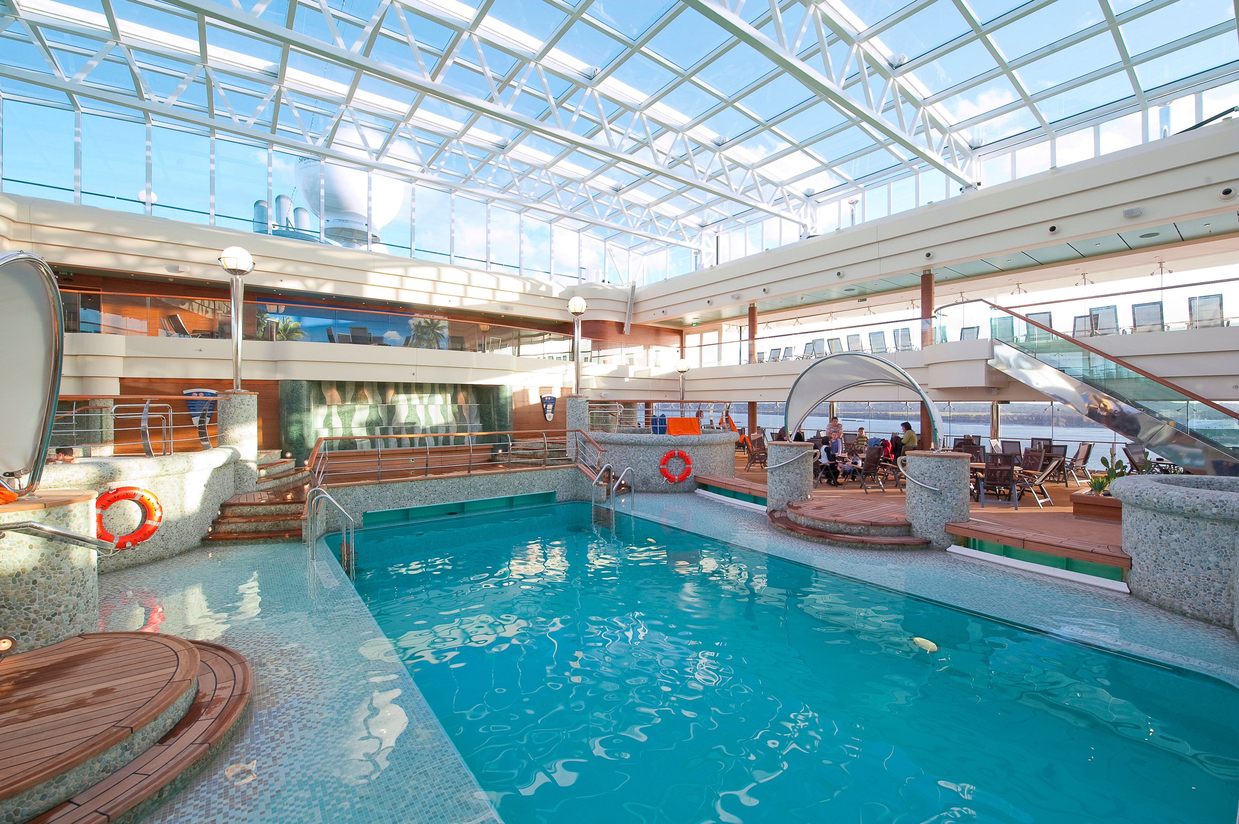 MSC Magnifica, Läntinen Eurooppa