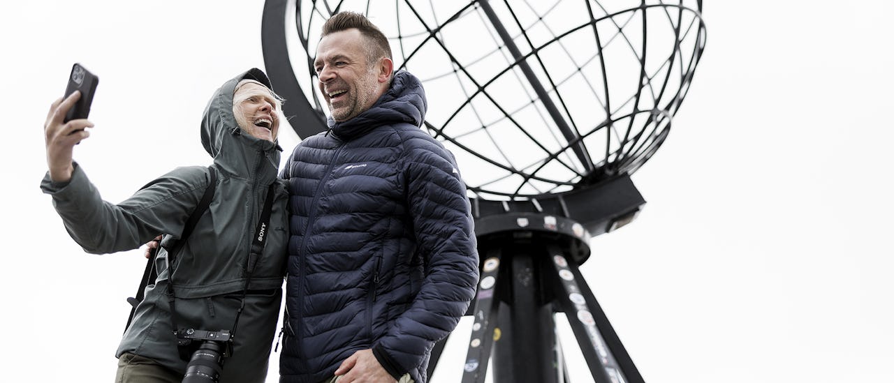 Nauti dramaattisesta näkymästä maailmankuuluilta 307 metriä korkealta Nordkapsplatån-kallioplatoolta – Euroopan mantereen pohjoisin piste!