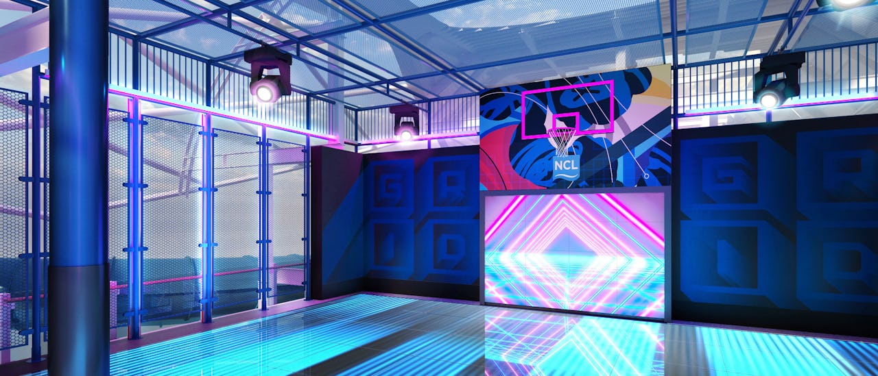 AQUA Glow Court