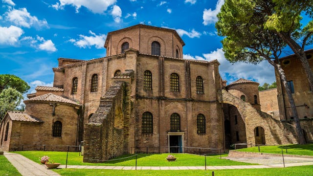 Ravennan kaupunki lähtösatamana.