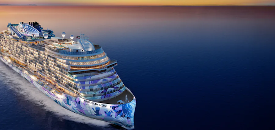 Norwegian Cruise Line Luna