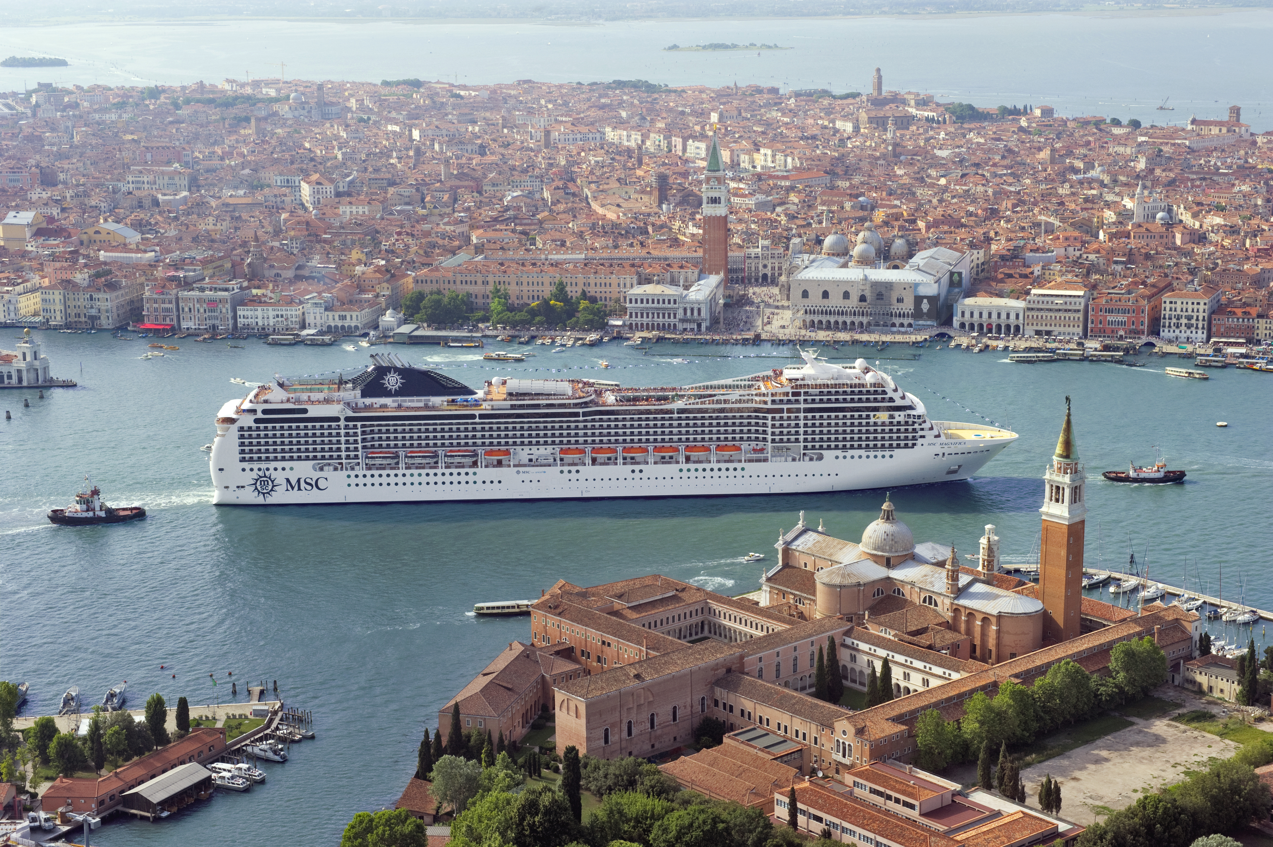MSC Magnifica